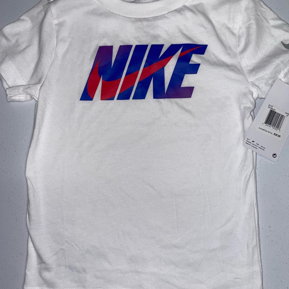 Nike: Toddler White Short Sleeve Shirt (4T)